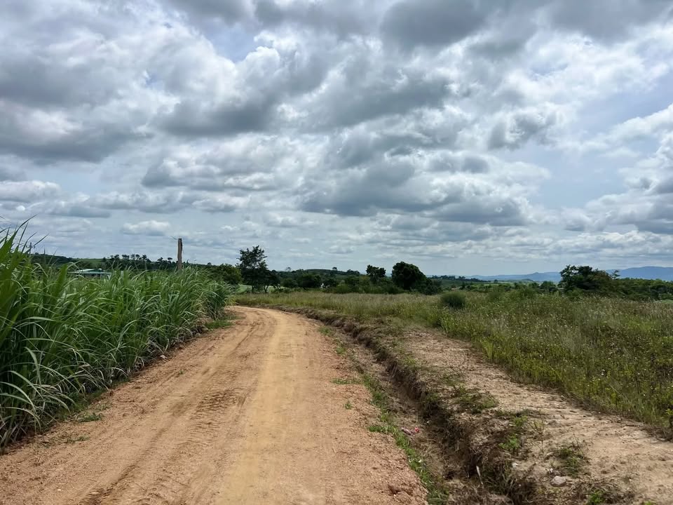 Đất nền xã Ea Knop 1800m² giá thỏa thuận - Đường thông tứ hướng, dân cư đông đúc!