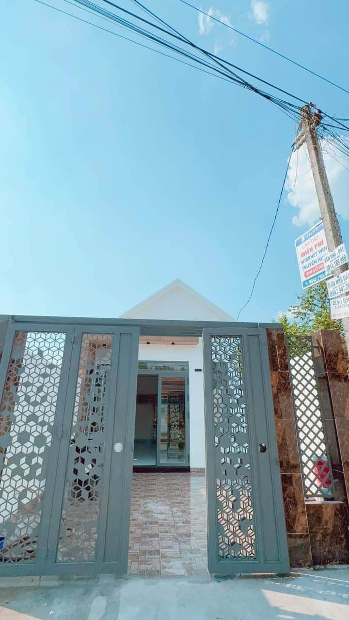 Nhà phố Y Wang Buôn Ma Thuột 137m² giá 1.95 tỷ - Full nội thất mới 100%!