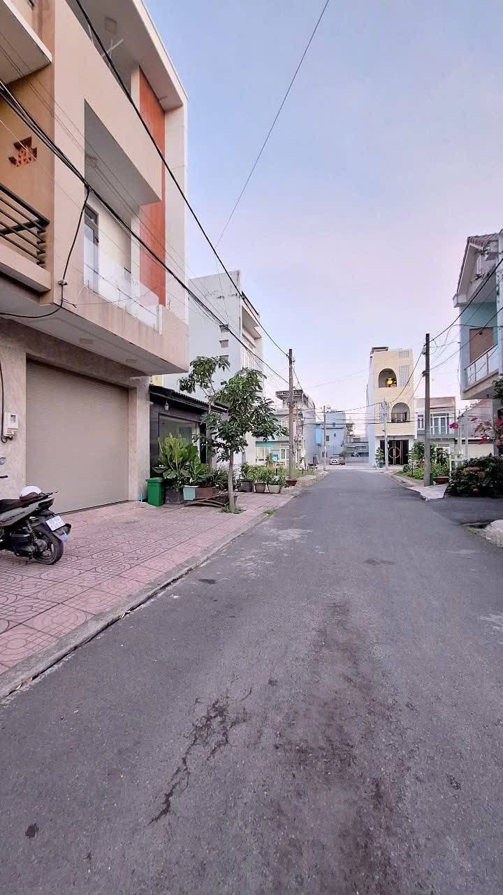 Đất nền Biên Hòa 90m² giá 2.9 tỷ - Sổ hồng riêng, vị trí đắc địa!