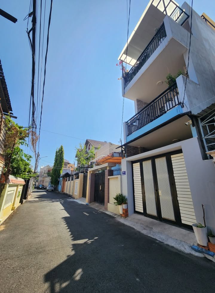 Nhà 1 Trệt 3 Lầu Hẻm Ô Tô Phường 8 Vũng Tàu 64m² giá 8 tỷ - Thiết kế hiện đại, gần trung tâm!