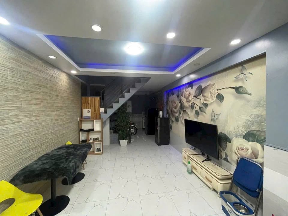 Nhà cho thuê đường Bùi Tư Toàn, An Lạc, Bình Tân 40m² giá 9.7 triệu - Nội thất đầy đủ, vào ở ngay!