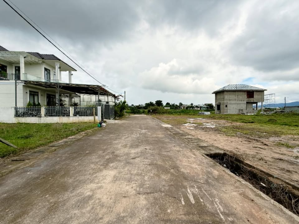 Đất nền Thạnh Mỹ Đơn Dương 250m² giá 2.9 tỷ - Sẵn sàng đầu tư ngay!