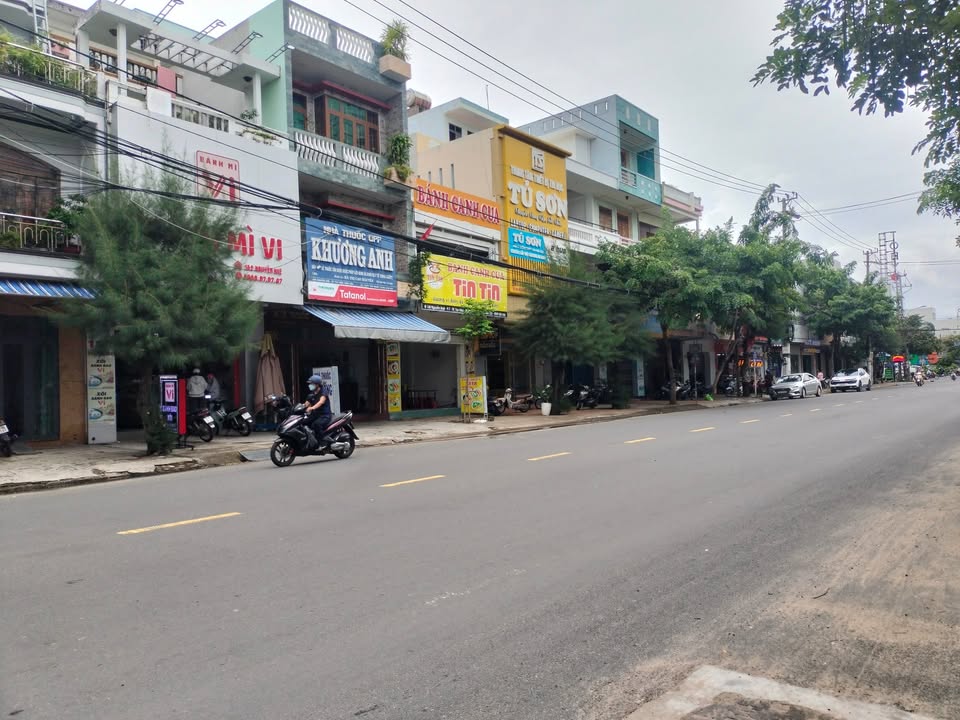 FrontHouse mặt tiền đường Nguyễn Huệ, Tuy Hòa 120m² giá 14 tỷ - Cơ hội đầu tư hấp dẫn!