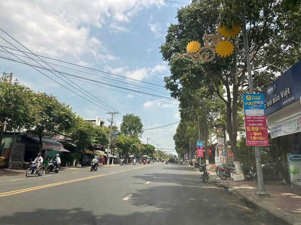 FrontHouse tại Tây Ninh 328m² giá thỏa thuận - Vị trí đắc địa ngay cổng chợ!