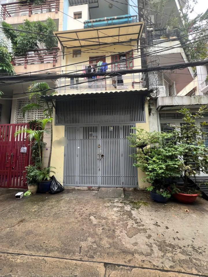 Nhà thuê hẻm xe hơi Thành Thái, Quận 10 - Diện tích 40m², chỉ 10 triệu/tháng!