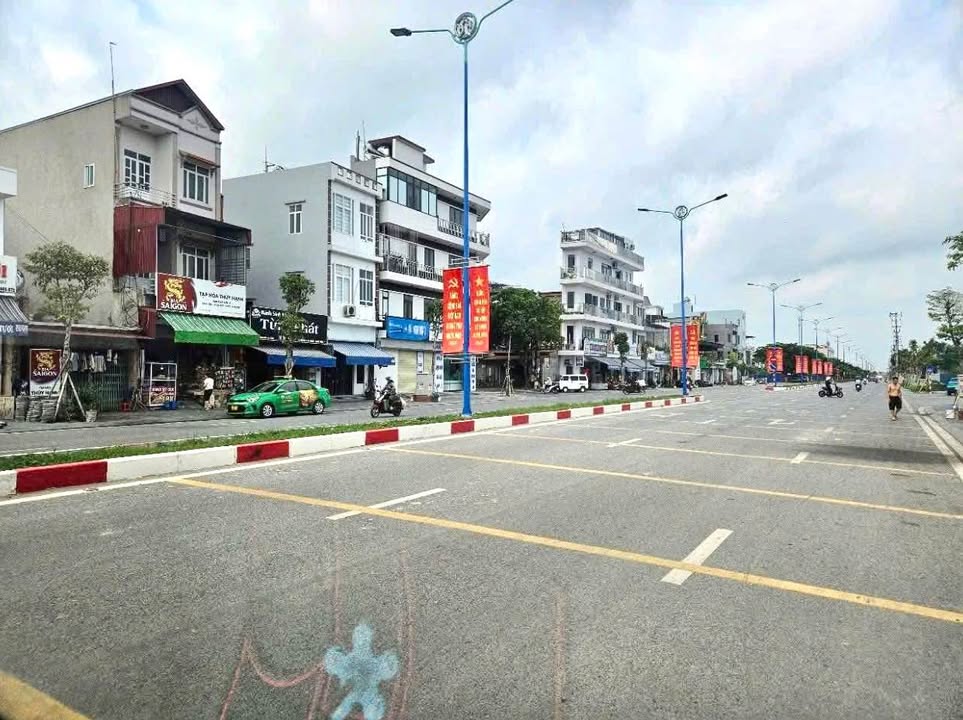 Đất tái định cư Tứ Minh TP Hải Dương 95m² giá 4.2 tỷ - Vị trí kinh doanh lý tưởng!