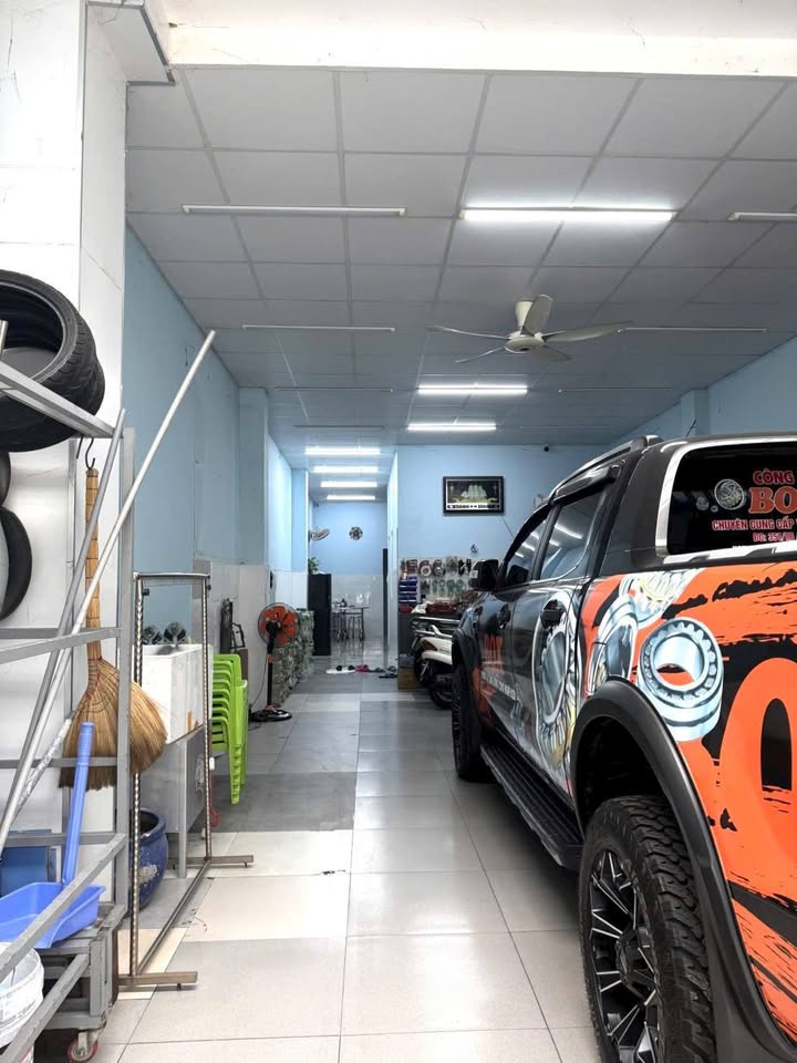 Nhà mặt phố 4 tầng An Dương Vương 100m² giá chỉ 14 tỷ - Kinh doanh sầm uất!