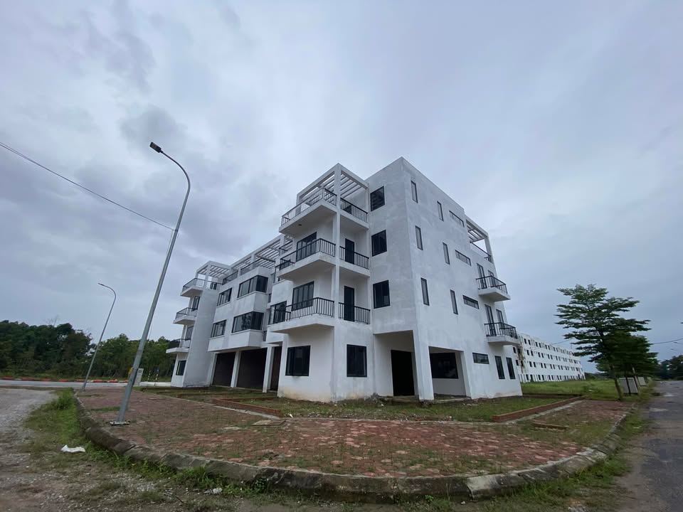 Căn góc FrontHouse KĐT Điện Nước Xuân Hòa 207,5m² giá thỏa thuận - Tiềm năng kinh doanh vượt trội!