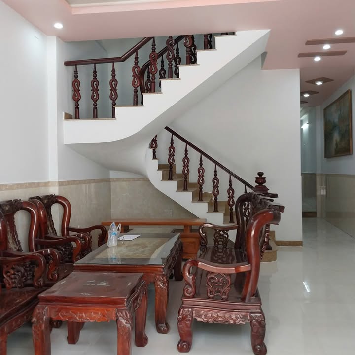 Nhà cho thuê Hiệp Thành Quận 12, 108m² giá 14 triệu - Nội thất đầy đủ, sạch đẹp!