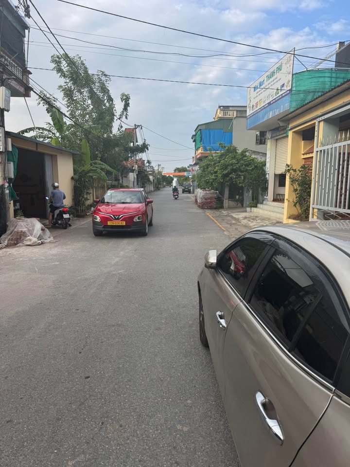 Đất mặt đường Việt Hùng, Vũ Thư 90m² giá 1 tỷ - Kinh doanh thuận lợi!