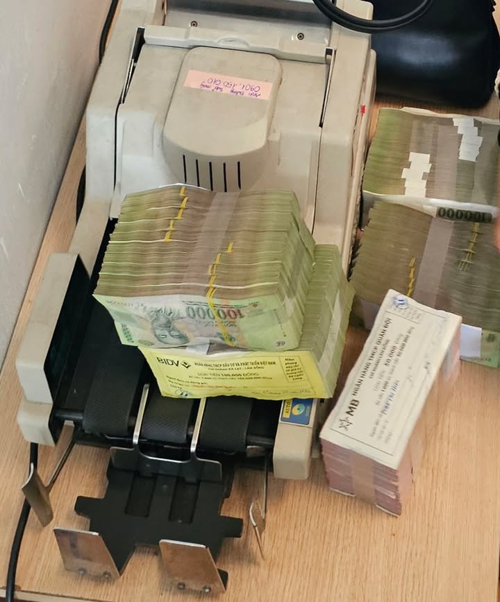 Nhà phố Lộc Sơn Bảo Lộc 90m² giá 2.6 tỷ - Nhà mới xây, thiết kế hiện đại!