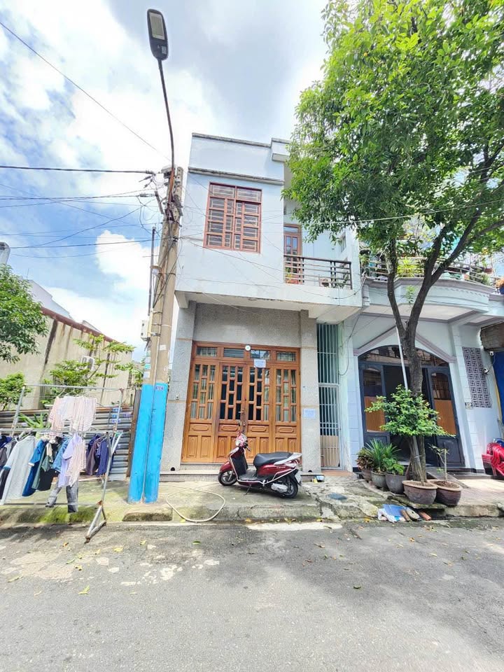 Nhà 1 trệt 1 lầu 63m² giá 3.3 tỷ - Gần ngã ba Cửu Long, Bình Hòa