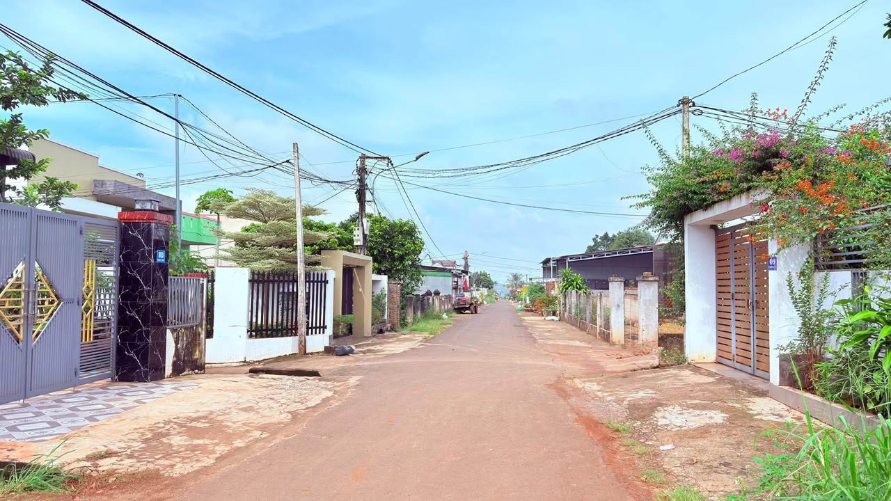 Đất nền liền kề mặt tiền đường G, phường Buôn Ma Thuột, 120m² chỉ 2.35 tỷ - Cơ hội đầu tư tuyệt vời!