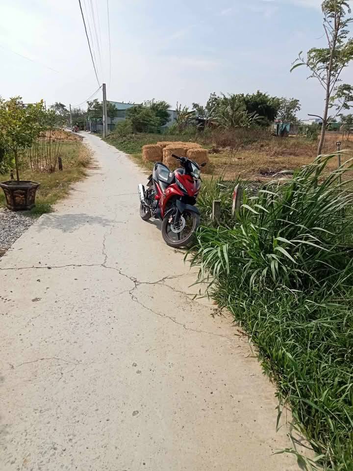 Đất nền 1500m² tại Long Hưng, Gò Công - Giá chỉ 2.3 tỷ, chính chủ cần bán gấp!