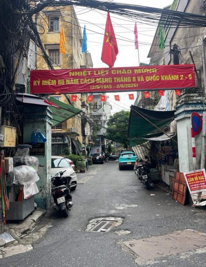 Nhà phố Dốc Thọ Lão, Hai Bà Trưng, 16m² giá 2.65 tỷ - Tiện ích đầy đủ, giao thông thuận lợi!