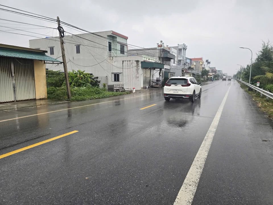 Đất nền xã Ái Quốc, Tiền Hải 132m² giá 2.1 tỷ - Sổ đỏ chính chủ, vị trí đẹp!