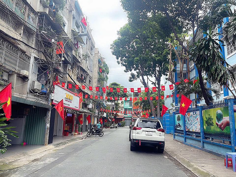 Căn hộ chung cư Cách Mạng Tháng Tám Tân Bình 43m² giá 2.35 tỷ - Tiện nghi, dễ sửa chữa!