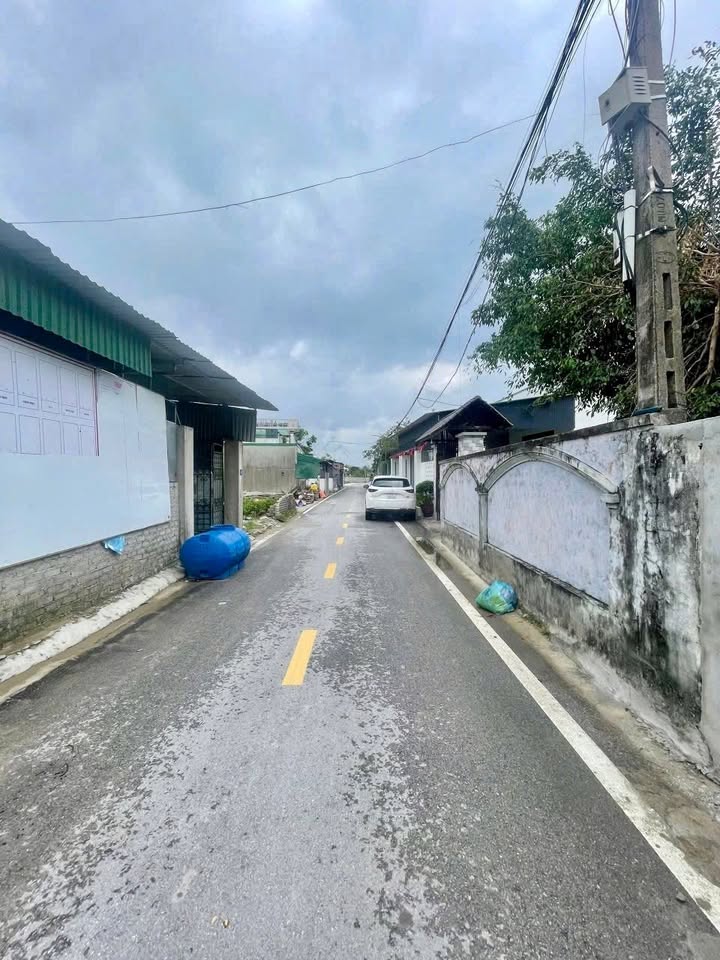 Lô đất đẹp tại xóm Long Hoà, phường Hưng Đông, TP Vinh 102.7m² giá 3.3 tỷ - Đường rộng ô tô tránh thoải mái!