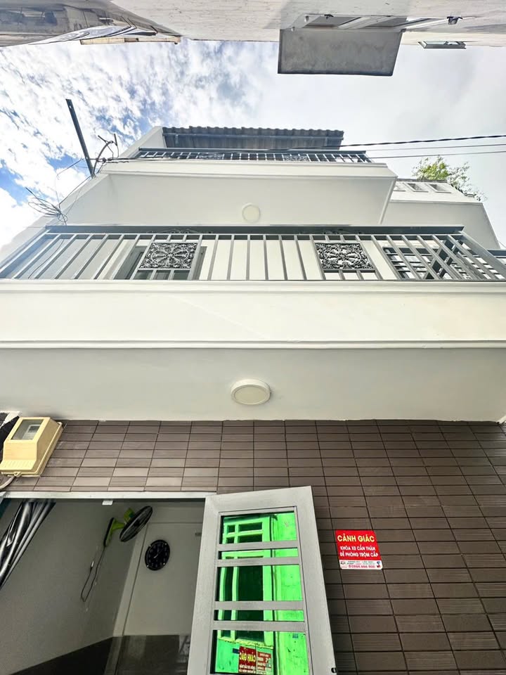 Nhà 3 tầng Quang Trung, Gò Vấp 14m² giá 2.4 tỷ - Sổ hồng riêng, chính chủ!