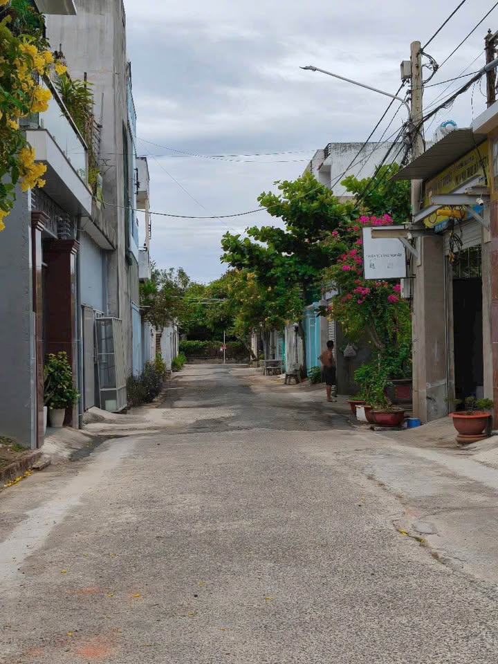 Nhà cấp 4 gác xép hẻm 772 đường 30/4, Vũng Tàu 72m² giá 2.05 tỷ - Sổ đỏ chính chủ!