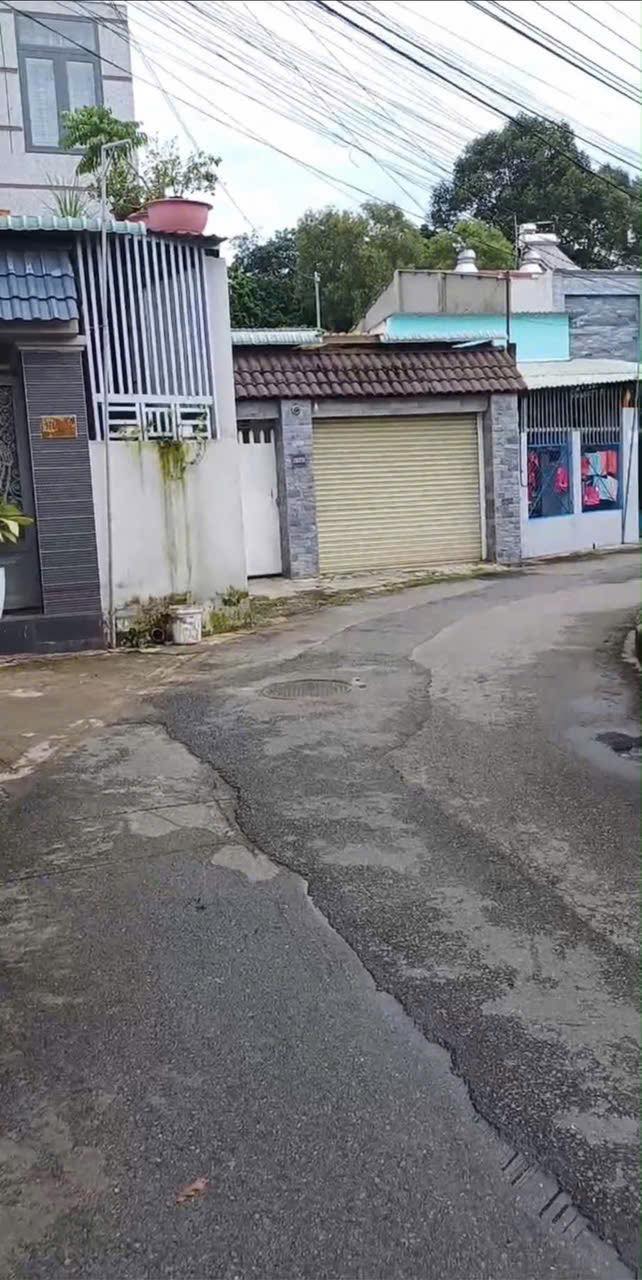 Đất nền Hẻm 178 Huỳnh Văn Lũy, Phú Lợi, 100m² giá 2 tỷ - Cơ hội đầu tư tuyệt vời!