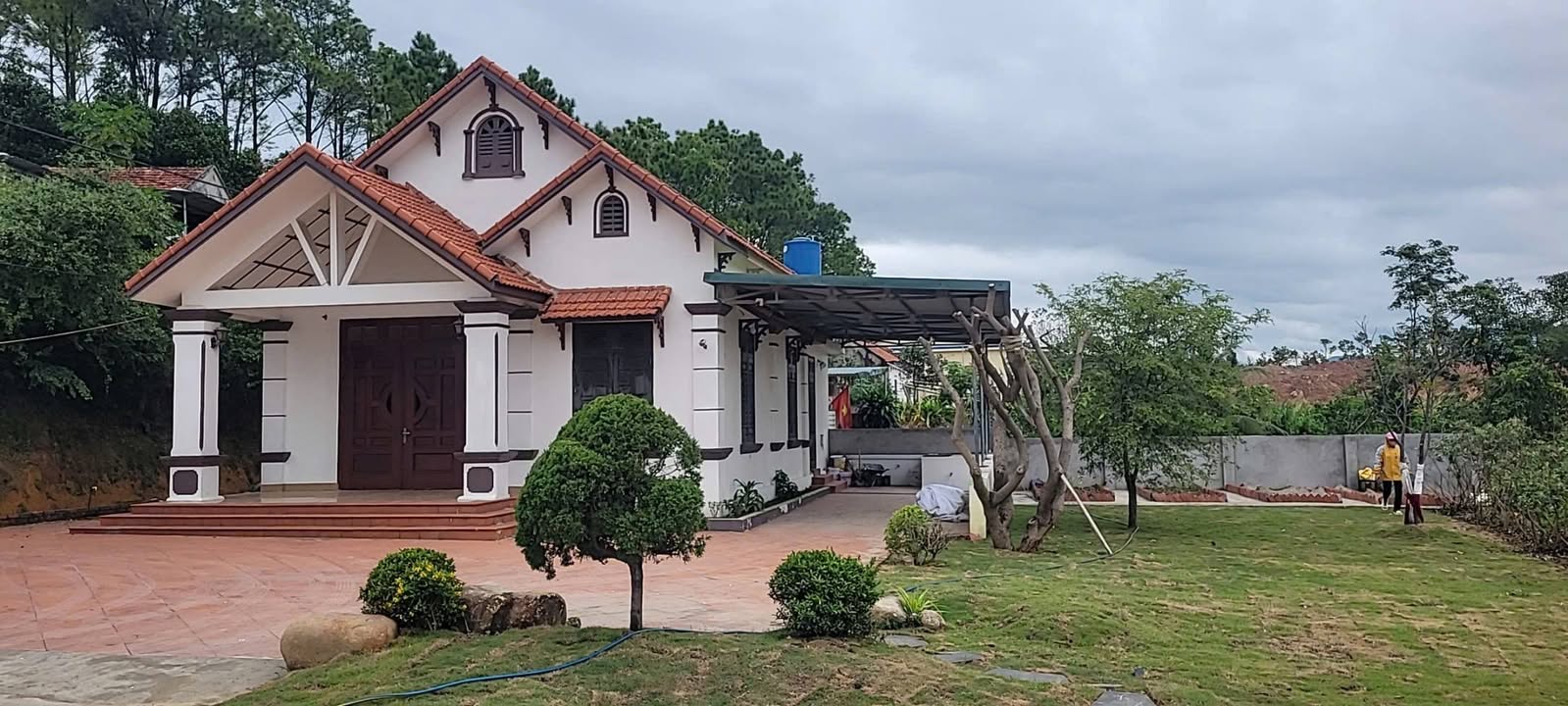 Bán đất thổ cư thôn Đồng Tâm, Hoành Bồ, 902m² - Nhà mái thái đẹp, giá tốt!