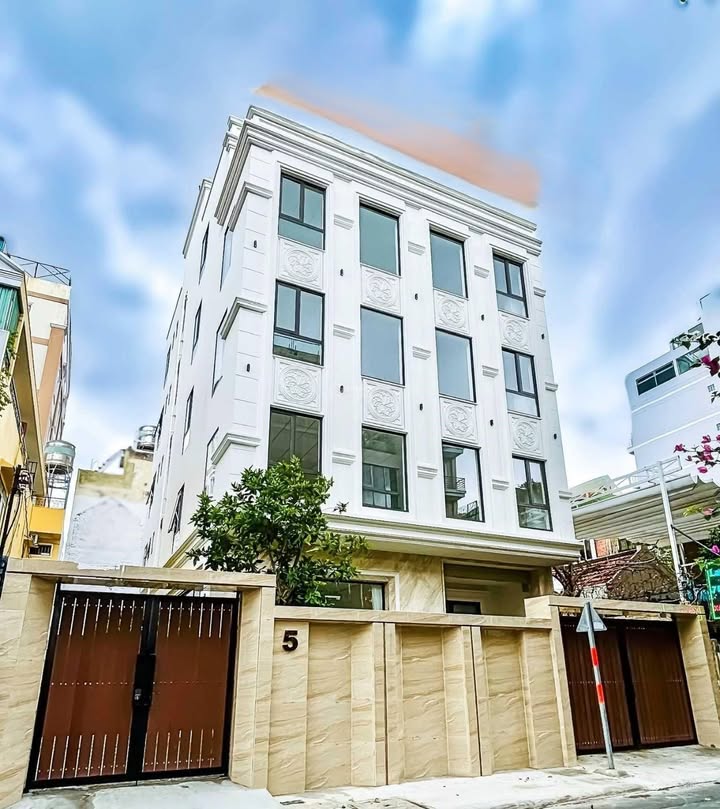 Cho thuê tòa nhà 5 Đặng Tất, Tân Định, Quận 1, giá thỏa thuận - Không gian lý tưởng giữa trung tâm!