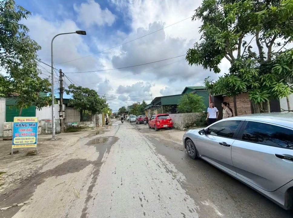 Đất mặt đường Nguyễn Xuân Linh, Đông Vĩnh 196m² giá 5 tỷ - Cơ hội kinh doanh tuyệt vời!