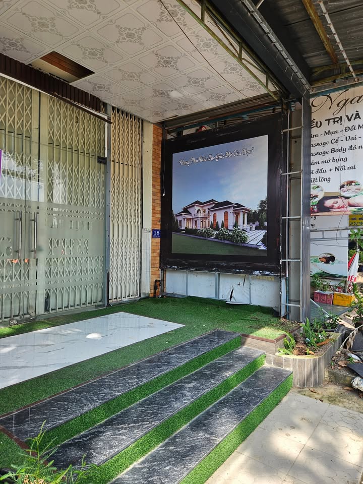 Cho thuê nhà mặt tiền 18 Nguyễn Chánh, Tân Phú, 125m² - Phù hợp với nhiều loại hình kinh doanh!