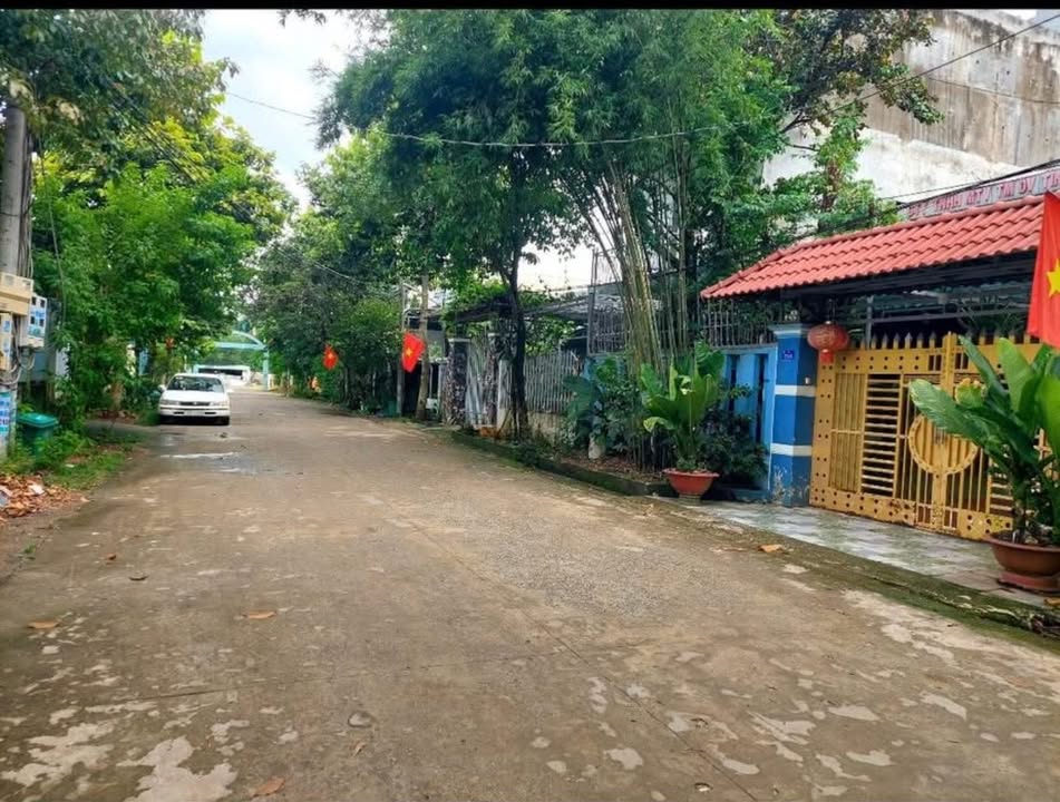 Đất nền Tân Bình, Đồng Xoài 220m² giá 2 tỷ - Sổ đỏ chính chủ, thổ cư 100%!