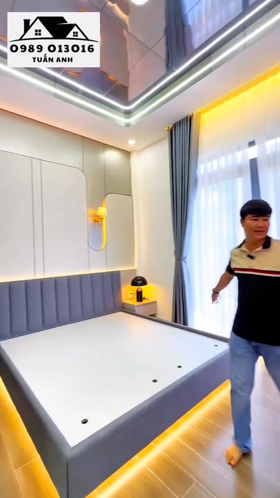 Nhà phố KDC Lê Phong Dĩ An 101m² giá 7.9 tỷ - Full nội thất, sẵn sàng vào ở!