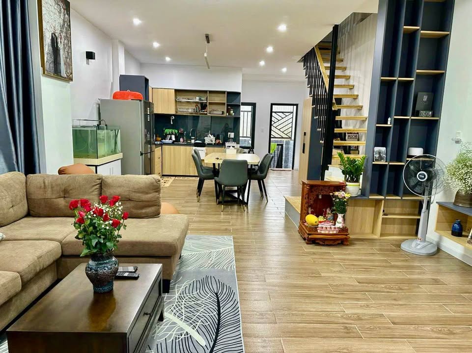 Nhà phố Đà Lạt 75m² giá 6 tỷ - Khu trung tâm sầm uất, đầu tư sinh lời!