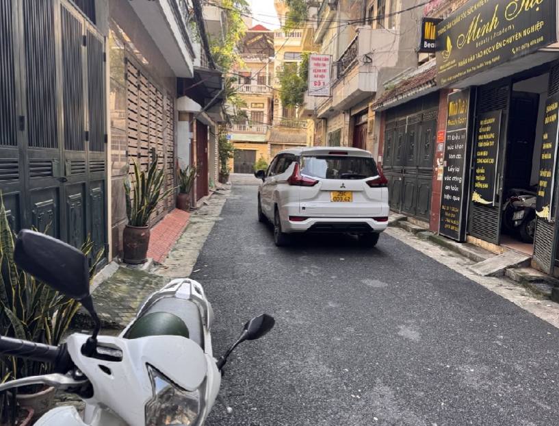 Nhà mặt ngõ ô tô Kim Ngưu 42m² giá 13 tỷ - Kinh doanh đỉnh cao!