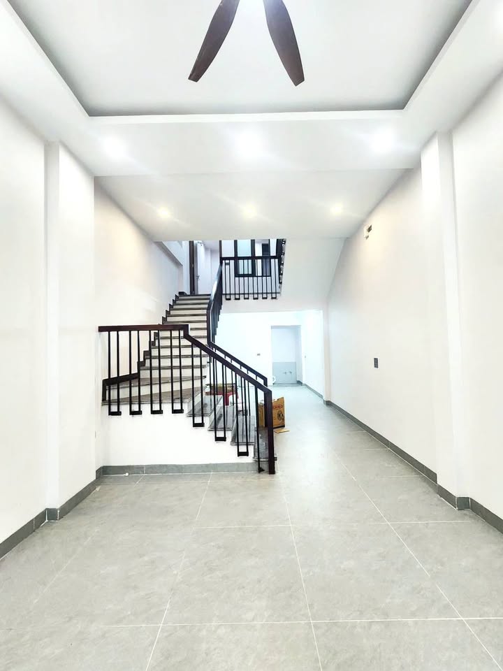 Nhà 3 tầng tại Đông Vệ 56m² giá 3 tỷ - Vị trí trung tâm, sẵn sàng vào ở!