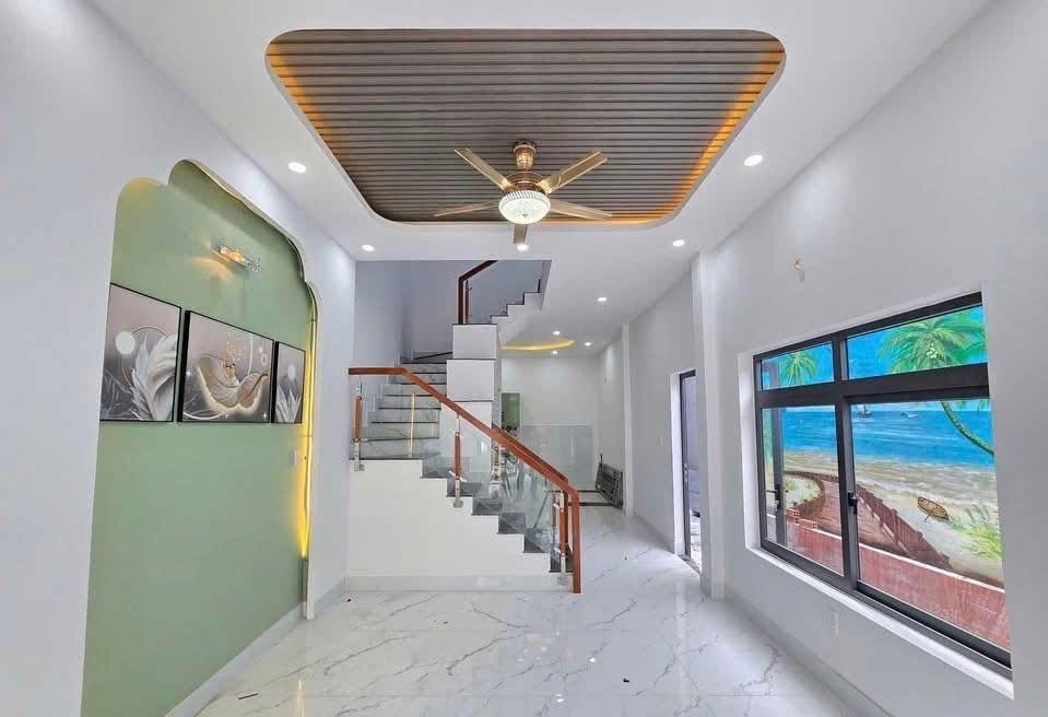 Nhà phố Hố Nai, Biên Hòa 90m² giá 2.69 tỷ - Thiết kế hiện đại, sân vườn thoáng mát!