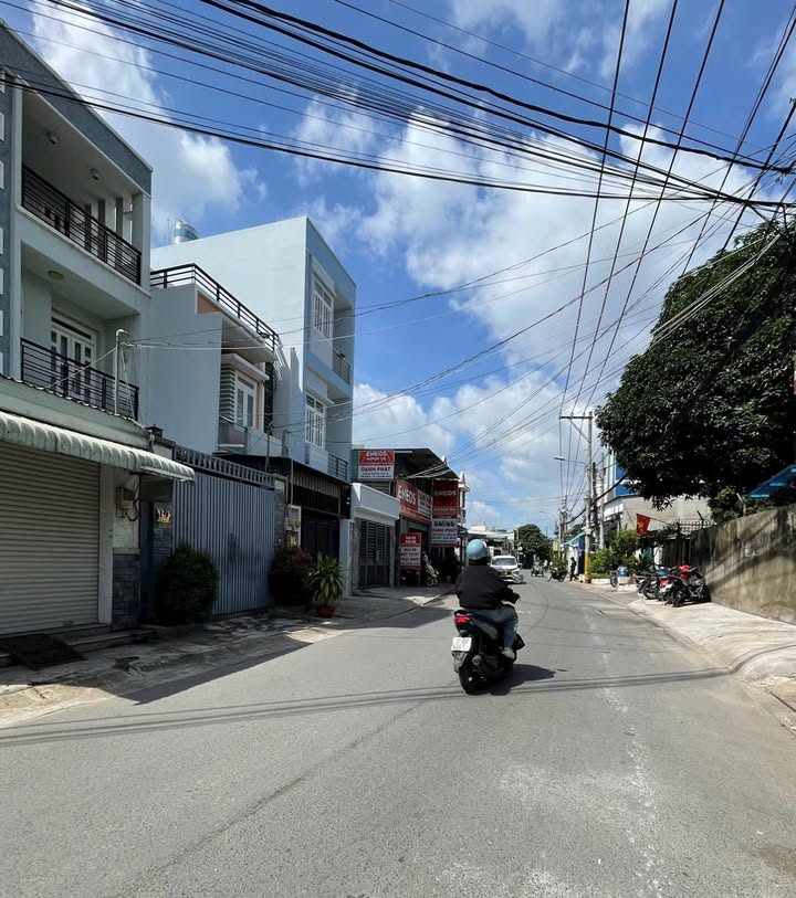 Đất mặt tiền đường số, Tăng Nhơn Phú B, Quận 9, 195m² - Vị trí đắc địa, sổ hồng riêng!