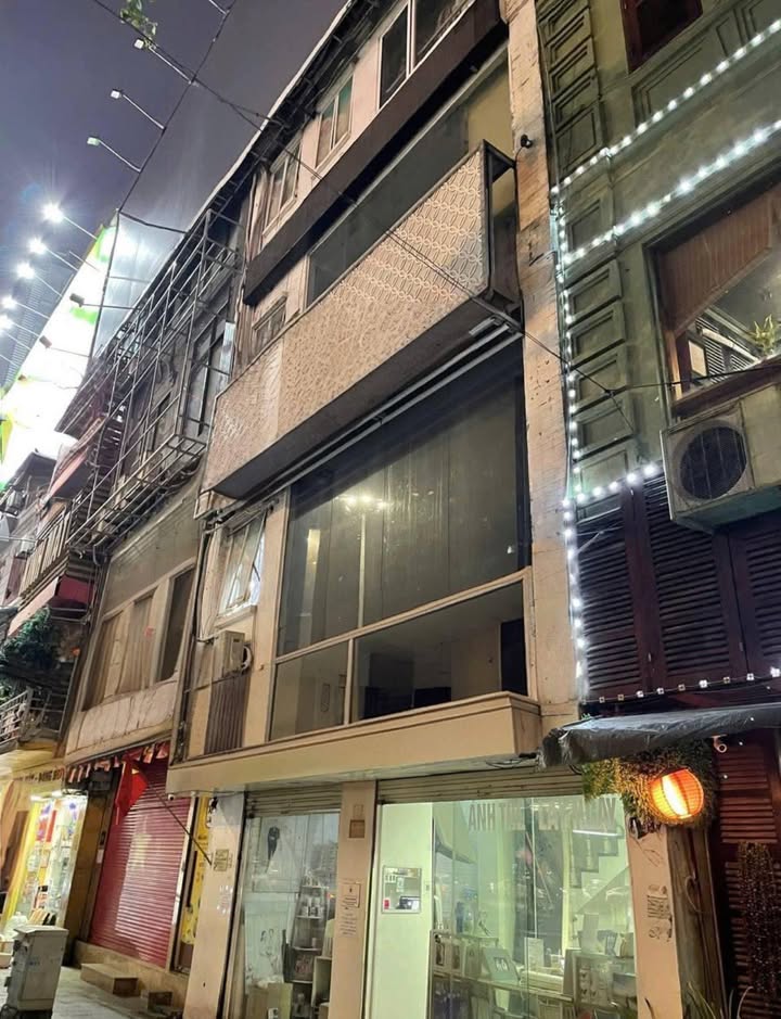 Nhà cho thuê tại Tây Sơn, Đống Đa 27m² - Phù hợp với nhiều mô hình kinh doanh!