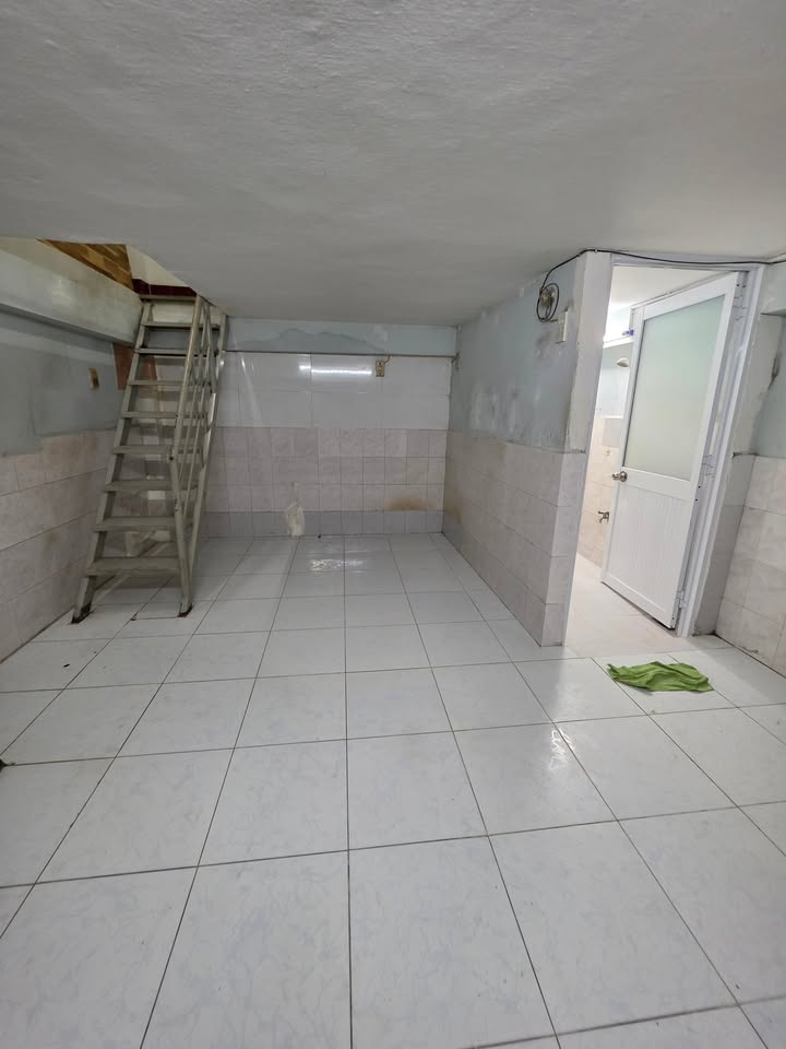 Nhà cho thuê hẻm ô tô P16 Q8 - Diện tích 20m² chỉ 3,5 triệu/tháng!