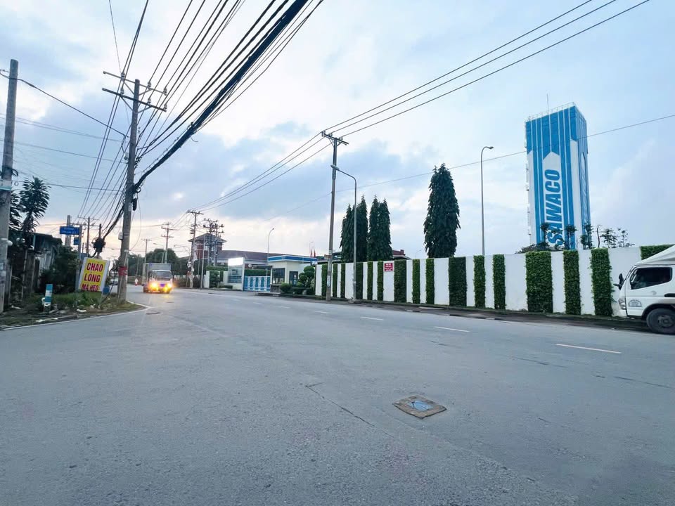 Đất mặt tiền Dương Công Khi, Hóc Môn 300m² giá 7.9 tỷ - Cơ hội đầu tư sinh lời!