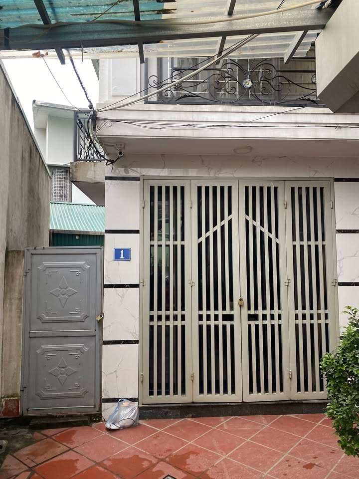 Nhà cho thuê 4 tầng tại Đông Dư, 30m² giá 7.5 triệu - Đầu tư sinh lời ngay!