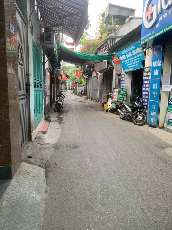 Nhà cho thuê 2 tầng tại Tân Khai, Vĩnh Hưng - Giá chỉ 6.5 triệu/tháng!