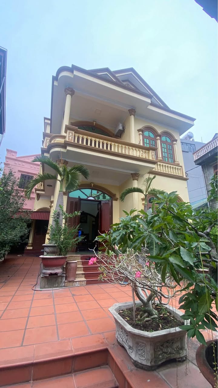 Nhà mái Thái 3PN tại phường Hạ Long, Quảng Ninh - Giá chỉ 7.92 tỷ