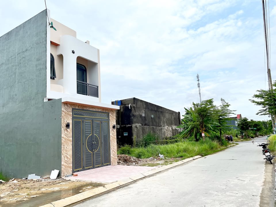 Nhà riêng Mỹ Hạnh Nam, Đức Hòa 72m² giá 2.5 tỷ - Sổ hồng riêng, hoàn công đầy đủ!