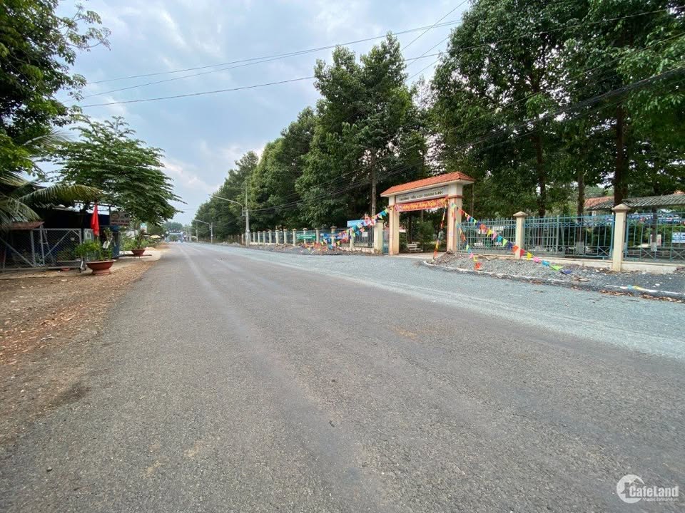 Lô đất Khu phố 6, Minh Hưng, 239m² giá 250 triệu - Cơ hội đầu tư tuyệt vời!