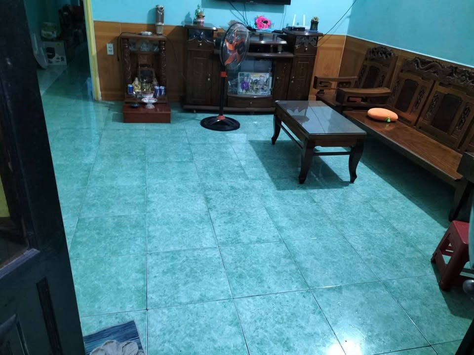 Nhà bán tại Thắng Lợi 1, Dĩ An 83m² giá 2.3 tỷ - Đổ mái bằng, chờ lên lầu!