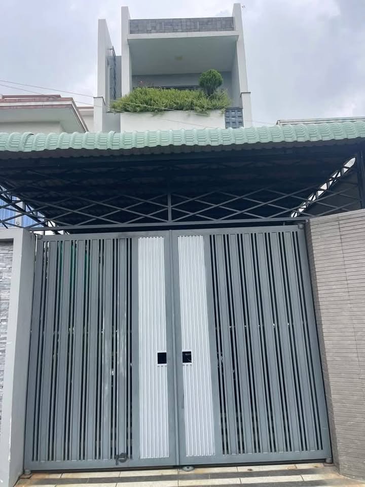 Bán nhà mặt tiền Nguyễn Chí Thanh, TP. Bà Rịa 125m² giá 6.2 tỷ - Sổ hồng chính chủ!