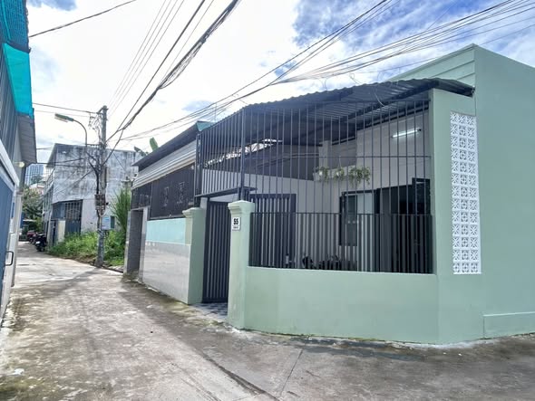 Nhà góc 2 mặt tiền đường Đặng Lộ Bắc Nha Trang 76.8m² giá 3.8 tỷ - Ô tô tận nơi!