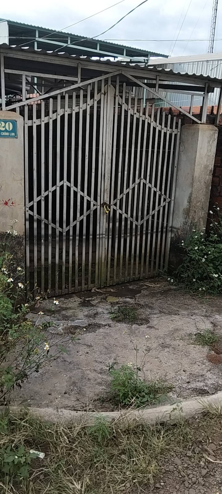 Nhà cấp 4 đường Cù Chính Lan, Ia Kha, 168m² giá chỉ 1 tỷ - Cơ hội đầu tư tuyệt vời!