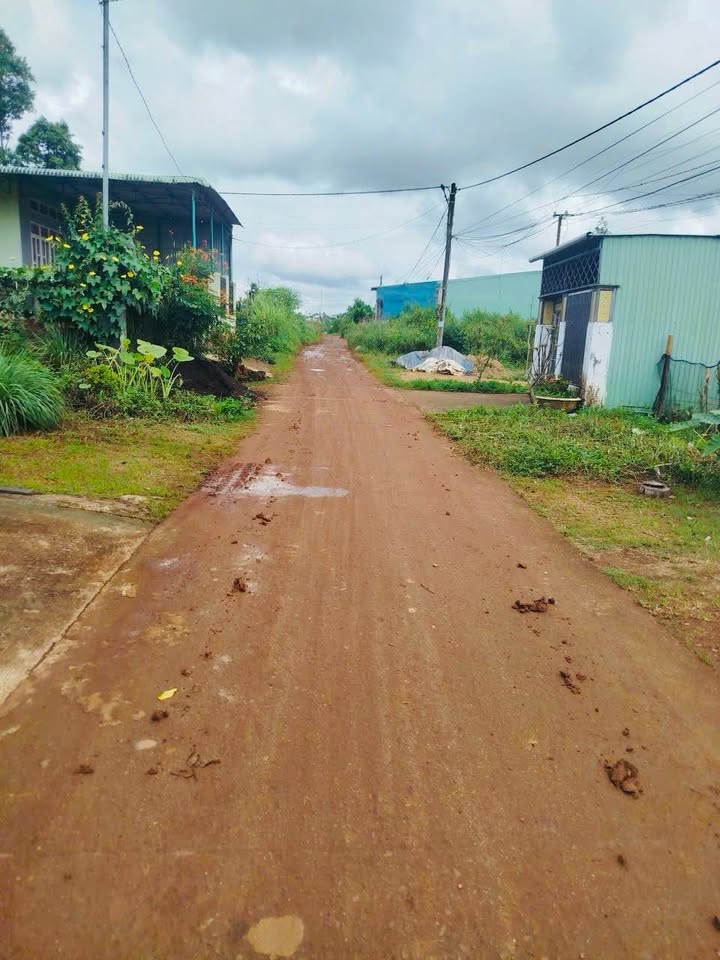 Nhà phố Hội Phú, Pleiku 150m² giá 1.1 tỷ - Khu dân cư yên tĩnh, an ninh tốt!