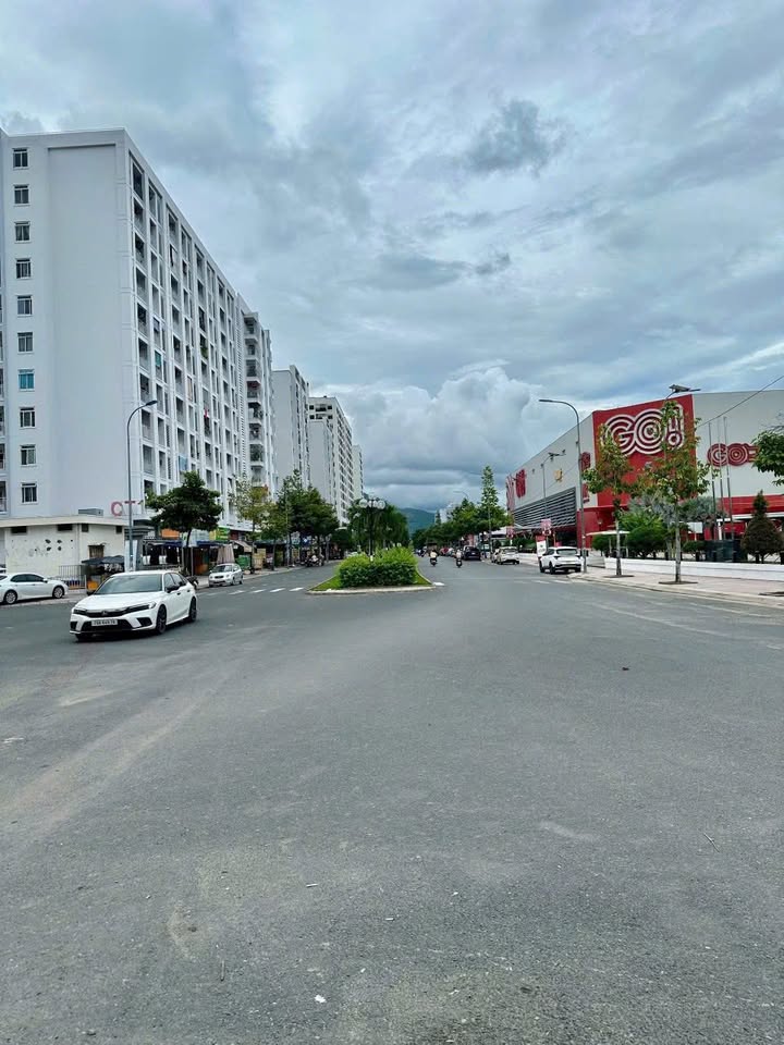 Đất nền góc mặt tiền đường 19/5, KĐT Vĩnh Điềm Trung 235m² giá 23.5 tỷ - Cơ hội đầu tư tuyệt vời!